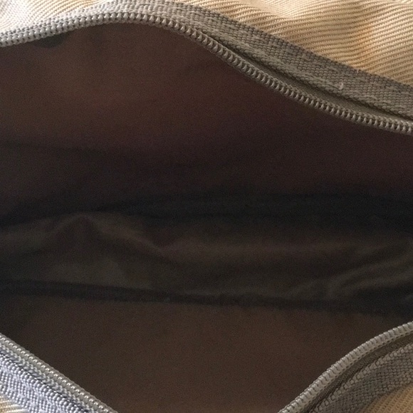 Pouches - Picture 8 of 8